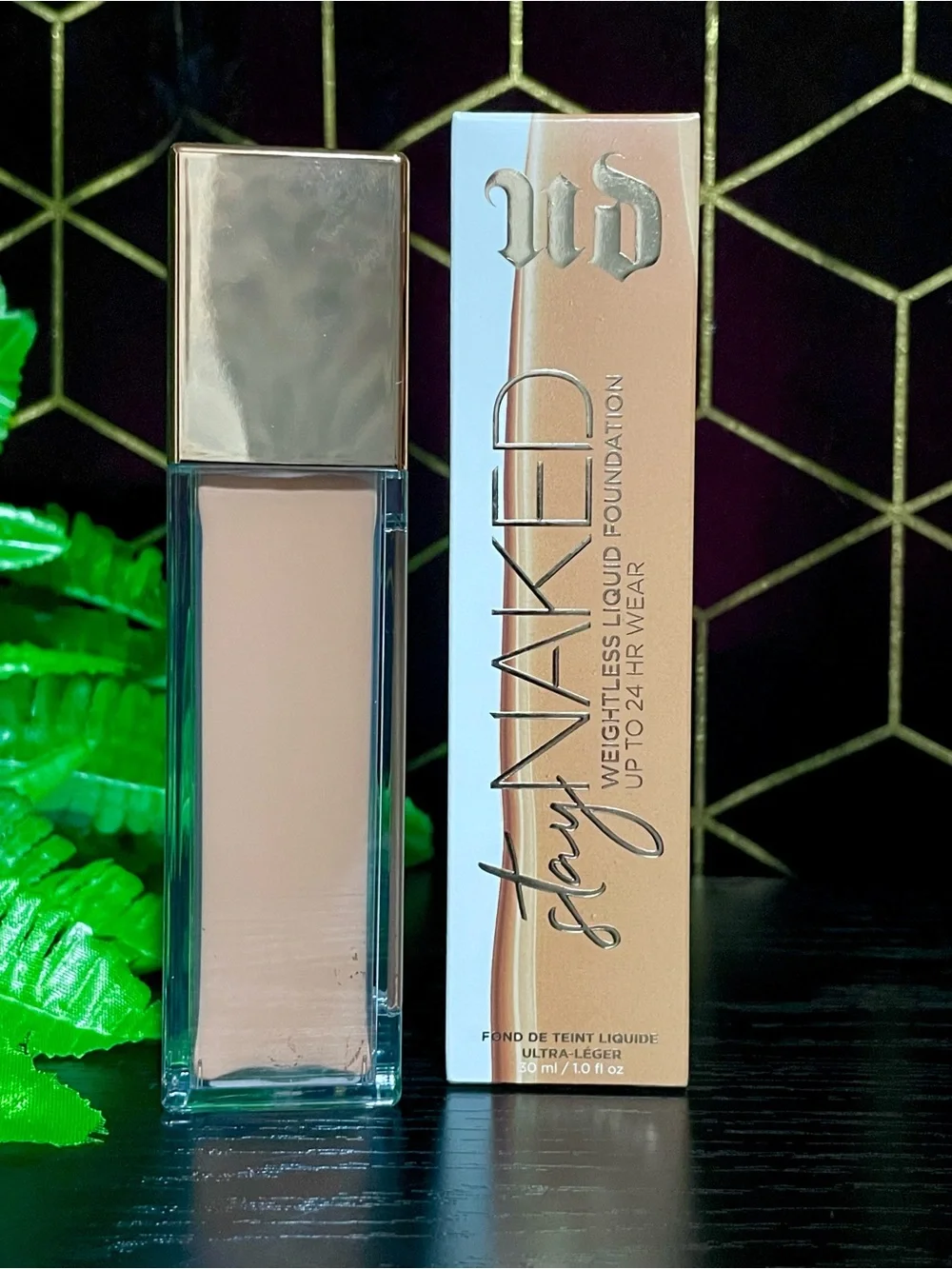Urban Decay Stay Naked Weightless Liquid Foundation - Discontinued
